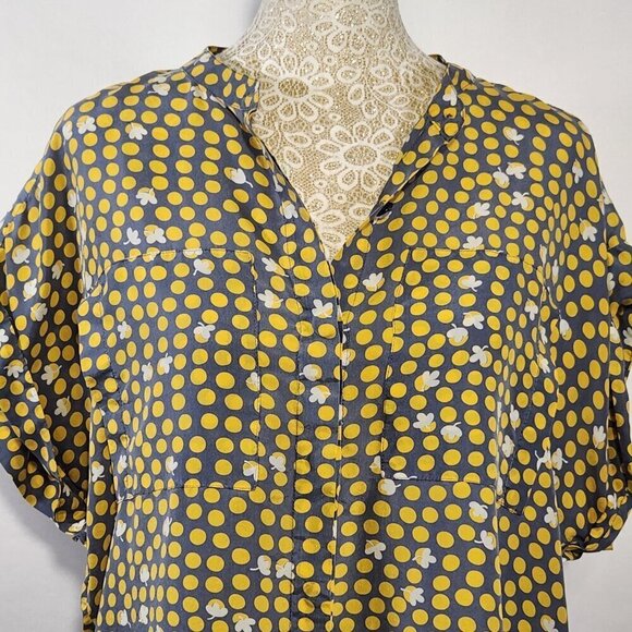 CAbi Women's Size S 100% Silk Yellow Polka Dot Short Sleeve Boxy Button Up Top - Picture 2 of 16